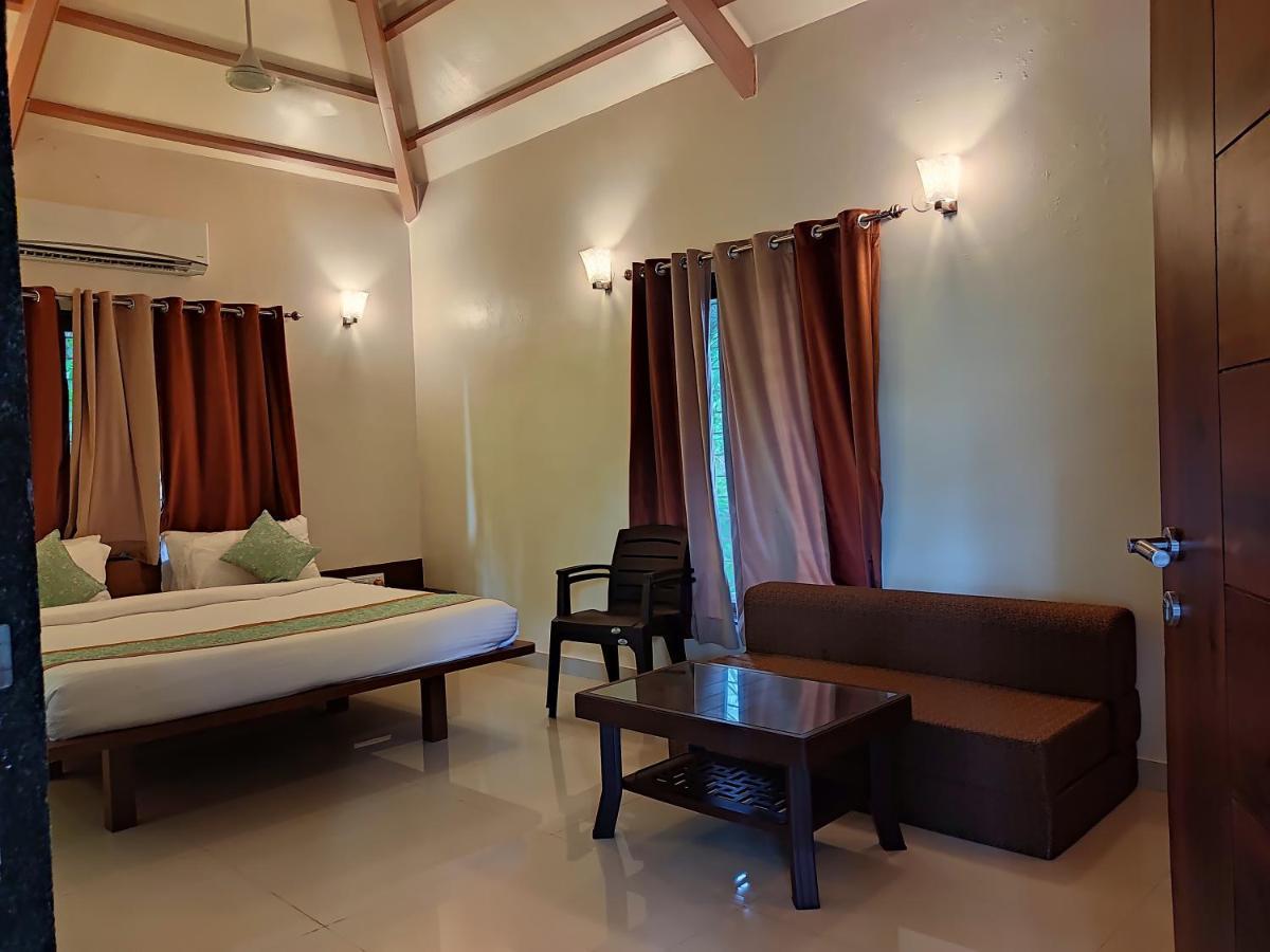 Cocorico Beach Resort Dapoli Exterior photo